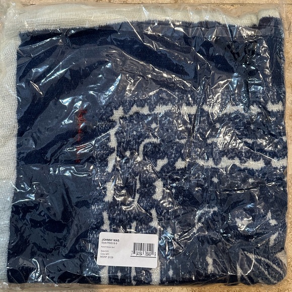 Johnny Was Autum Acrylic scarf - Picture 3 of 3